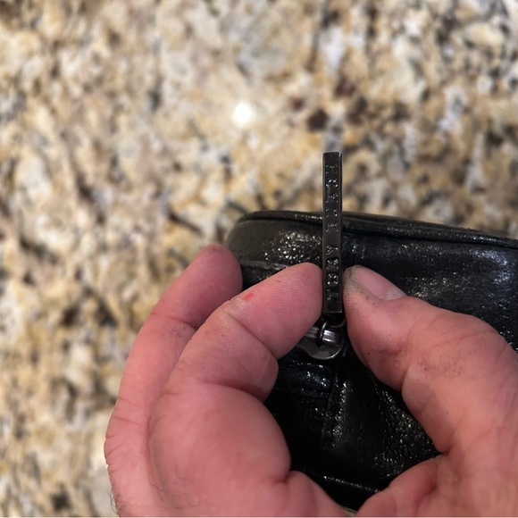 Tory Burch Black pouch - Picture 6 of 8